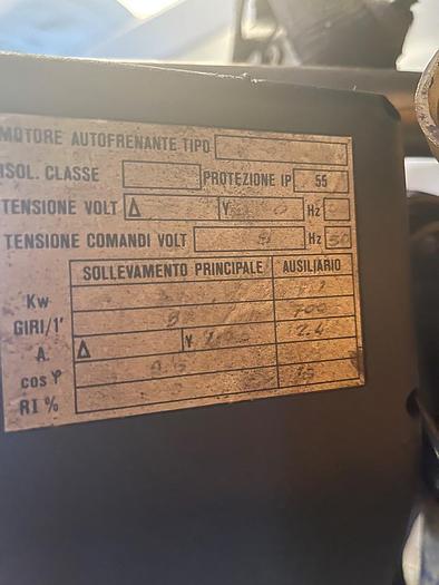 Usato GRU A BANDIERA 1