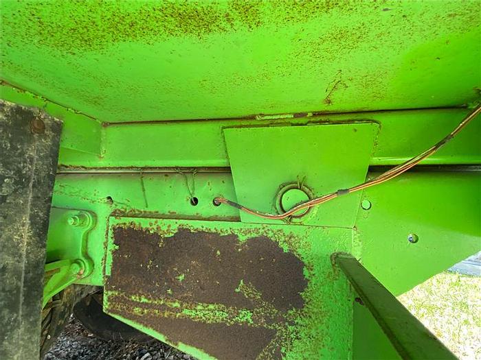 Used 1994 Freightliner 2000 Gallon Flat Bed Water Tank