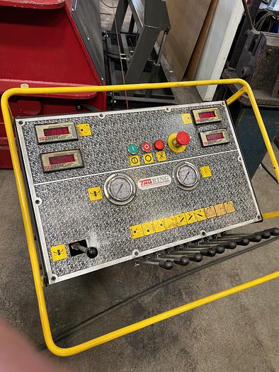 Used BRUGT HYDRAULISK PLADEVALSE FABRIKAT TAURING, MODEL OMEGA 420/310