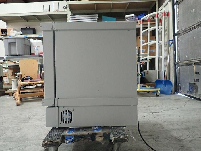 Used Fisher Scientific 11-690-625F Model 625F Isotemp Forced-Air Incubator