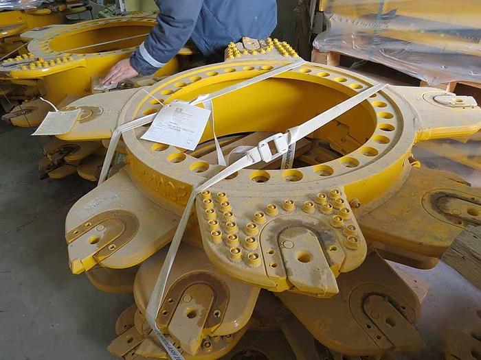 Used 2011 LIEBHERR HS885HD + BAUER CUTTER - 70 METROS