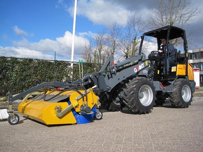 Giant V452T HD