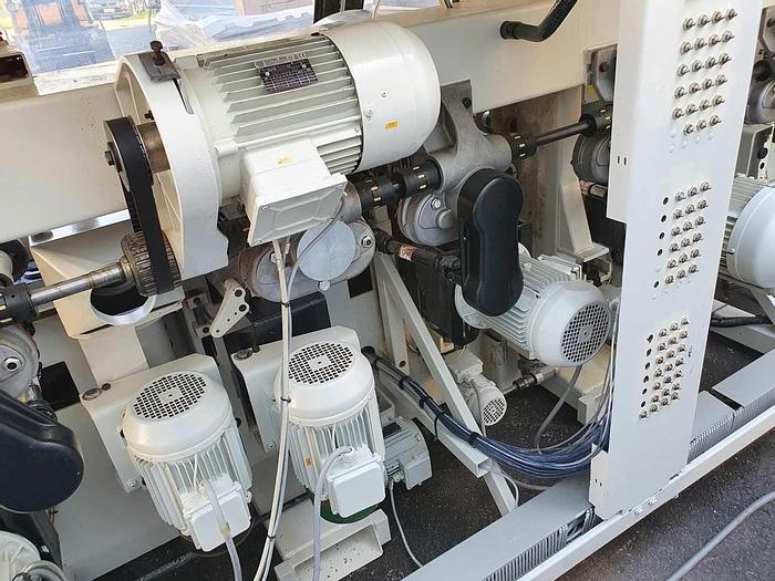 Used 2001 SCM Italy Automatic Throughfeed moulder SCM TOPSET XL, 7 heads