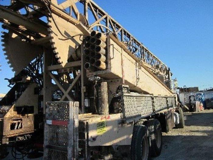 Used 1988 Speedstar 30K Drill Rig