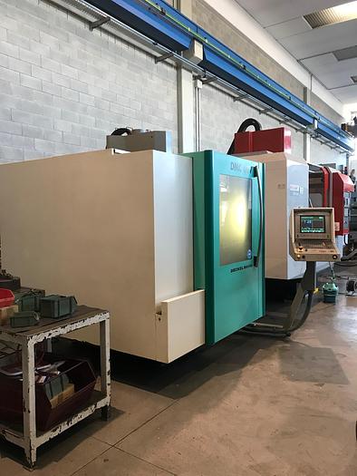 Usato CENTRO DI LAVORO VERTICALE 