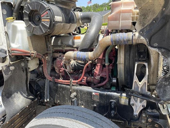 Used 2013 Mack Trucks, Incorporated CHU613