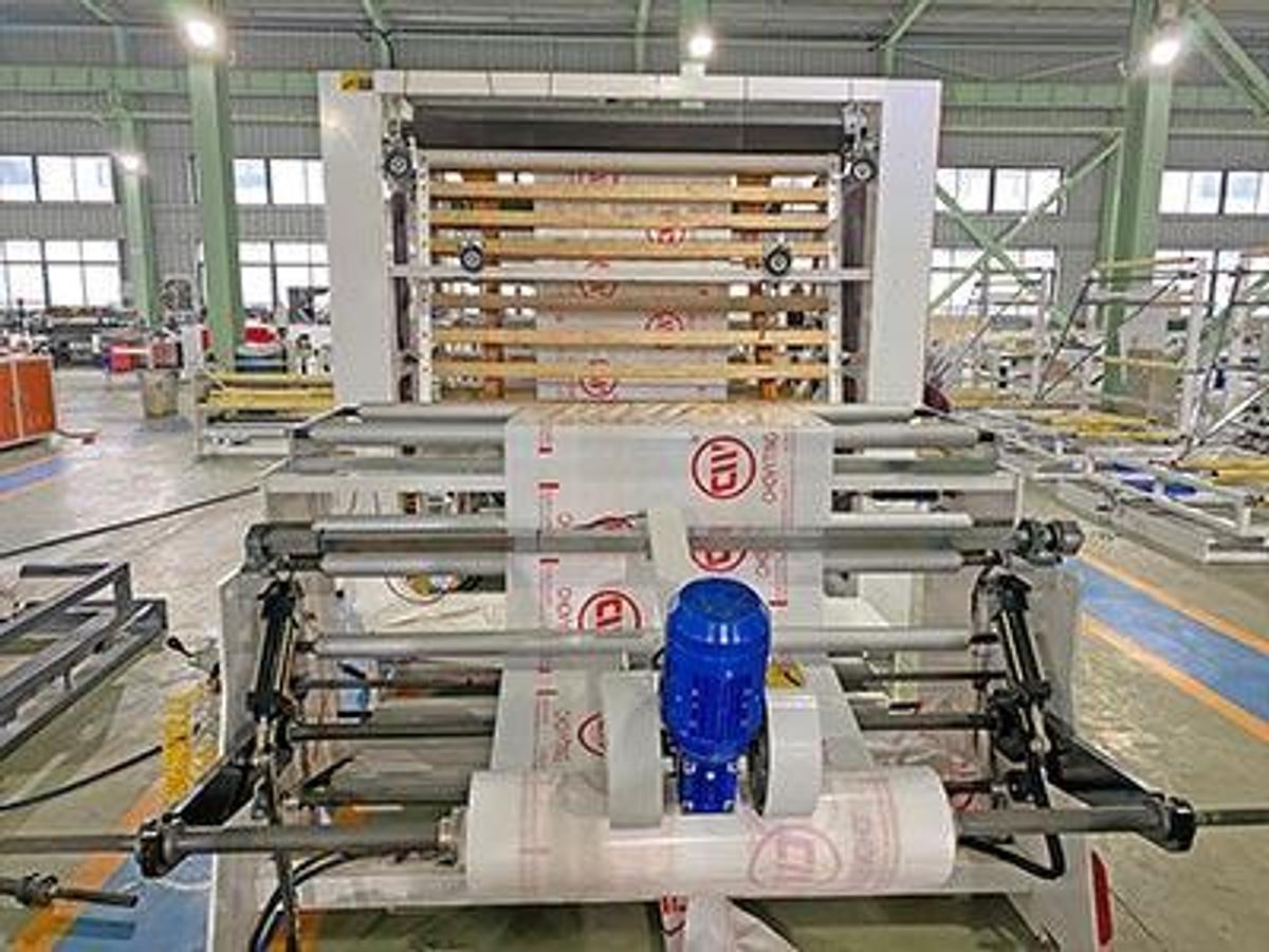 2026 Chovyting CW-1000SW Fully Automatic Sine Wave Bag Making Machine