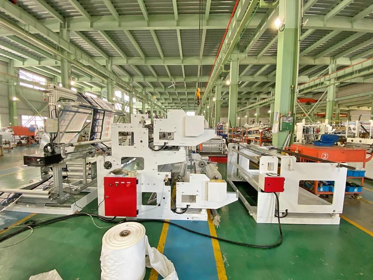 CW-800HCB Automatic Isothermal Bag Making Machine