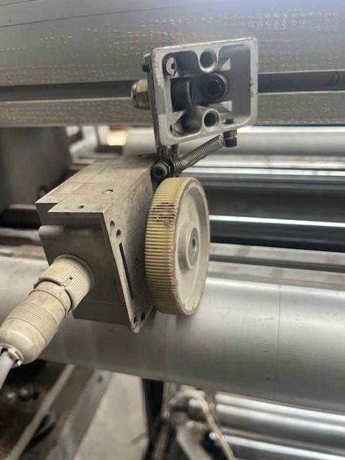 Gebruikt C.M.P. punching-eenheid