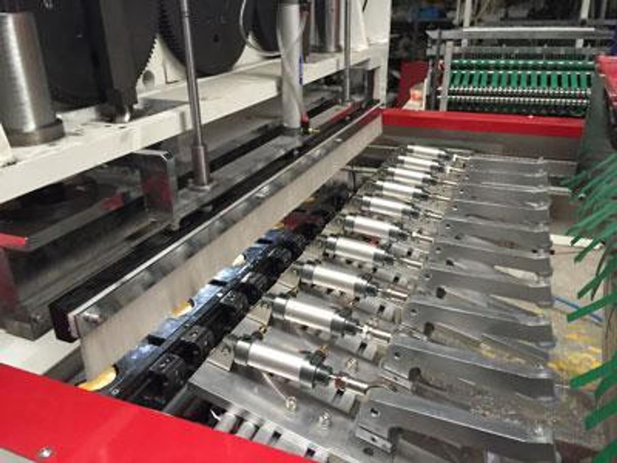 2026 Chovyting CW-1100BS5+AP High Speed Calendar Bag Making Machine