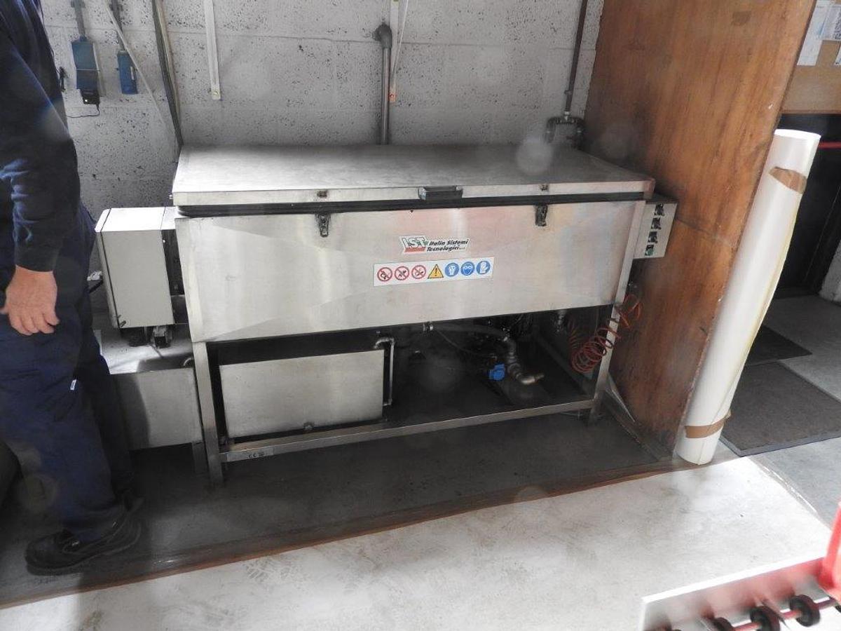 Used IST ink tray cleaning unit