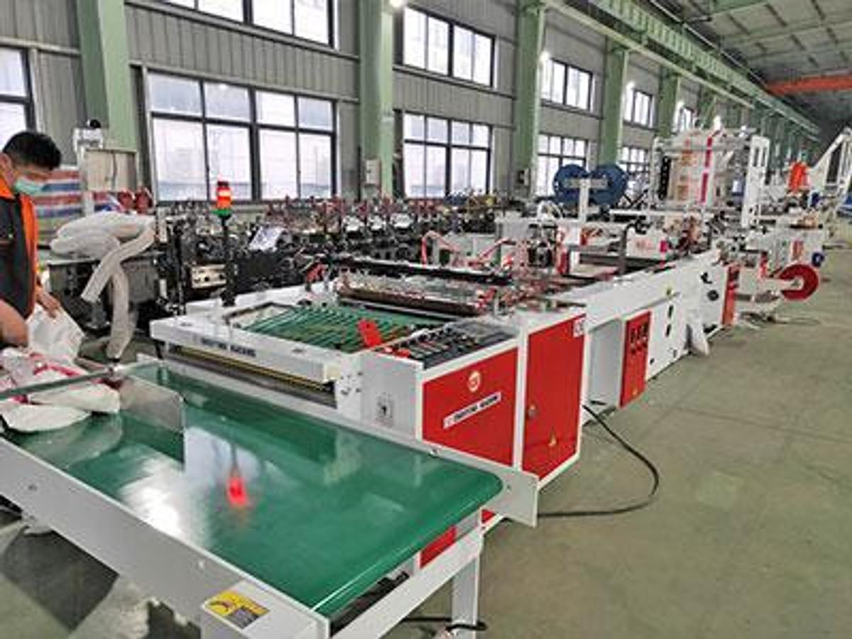 2026 Chovyting CW-800ZD Fully Automatic Plastic Hand Bag Making Machine [Four Functions]