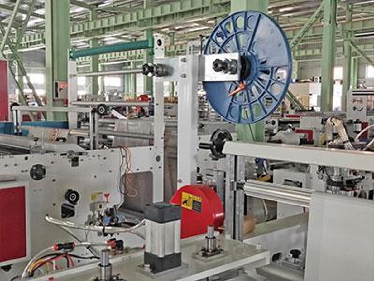 2026 Chovyting CW-800ZD Fully Automatic Plastic Hand Bag Making Machine [Four Functions]