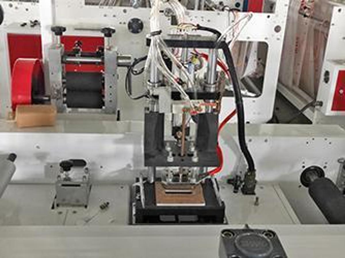 2026 Chovyting CW-800LP Fully Automatic Soft Loop Handle Bag Making Machine