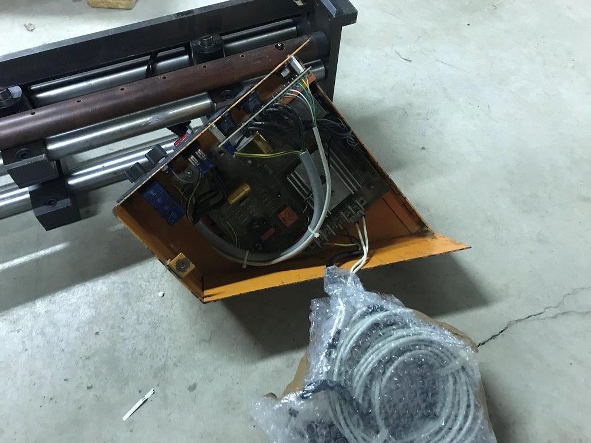 Gebruikt ARVOR 800 perforatiebank