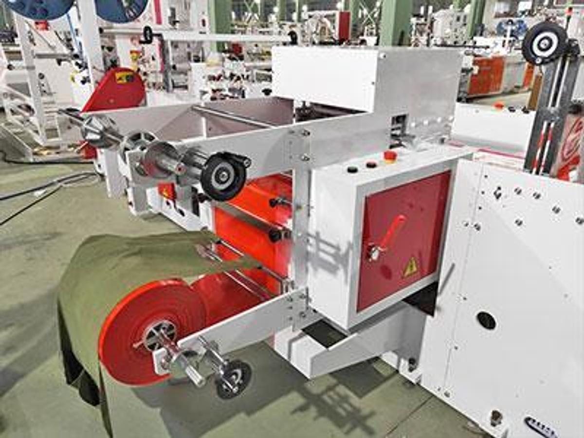 2026 Chovyting CW-800ZD Fully Automatic Plastic Hand Bag Making Machine [Four Functions]