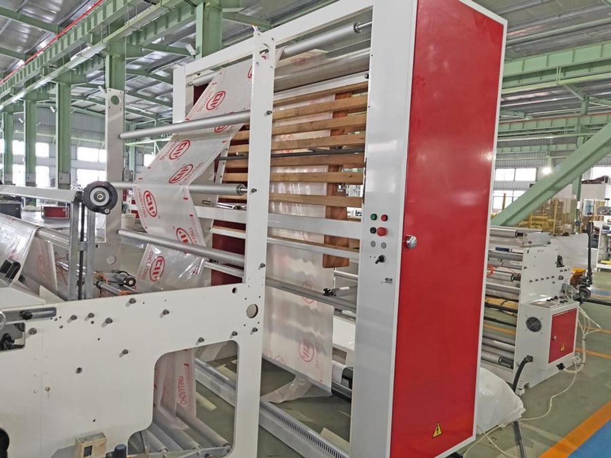 2026 Chovyting CW-1000SW Fully Automatic Sine Wave Bag Making Machine