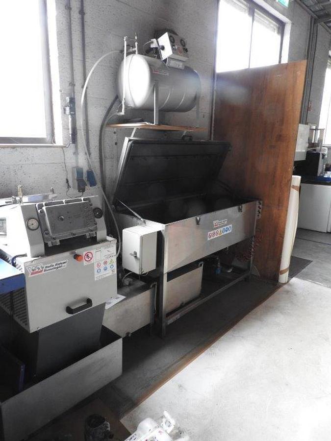 Used IST ink tray cleaning unit