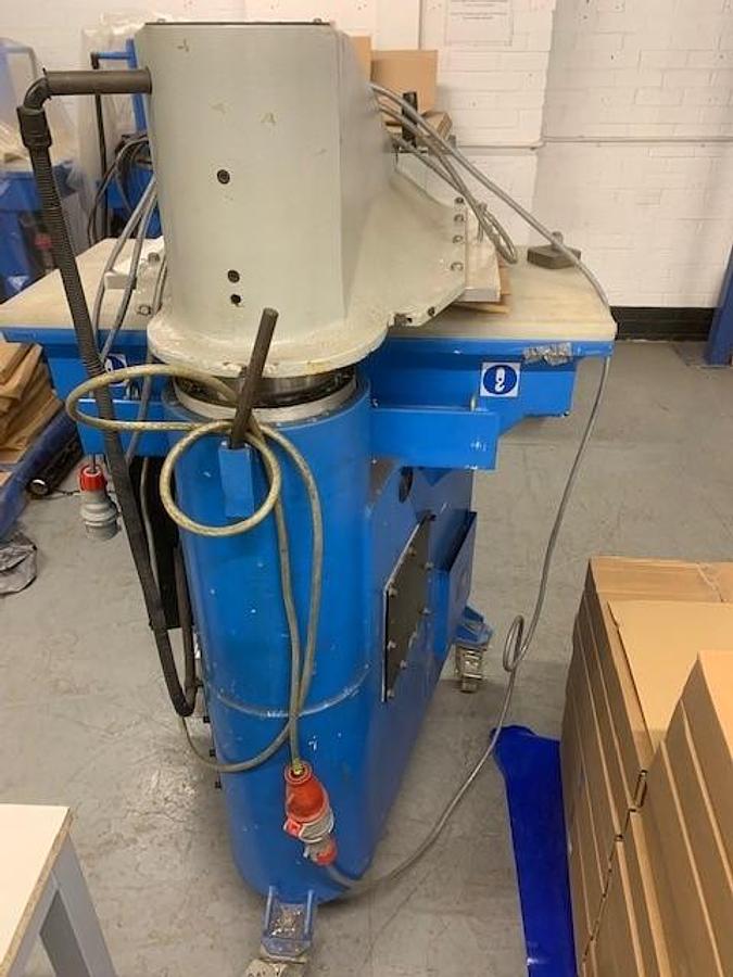 Gebruikt GCT hydraulische pers