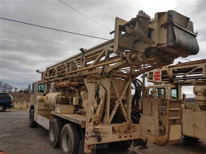 Used 1998 Ingersoll-Rand T4W Drill Rig