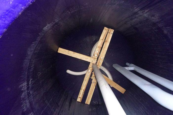 Used Reactor, 1,000 Gallon, Glass Lined, Pfaudler, Jkt, Agit, 100 PSI #C744088