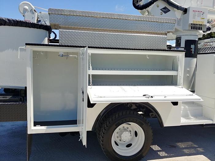 Used Versilift VST-40I 45ft Articulating & Telescopic MH Bucket Boom on 2013 Ford F550