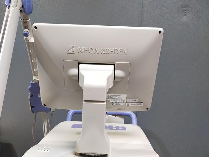 Gebraucht Nihon Kohden  ECG-1550K cardiofax V EKG Gerät inkl. 10-adrige EKG-Kabel
