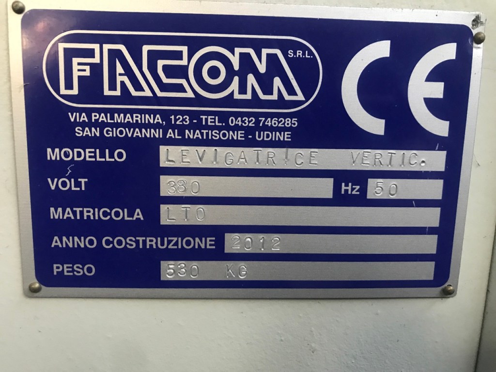Usato 2012 Levigatrice verticale marca Facom