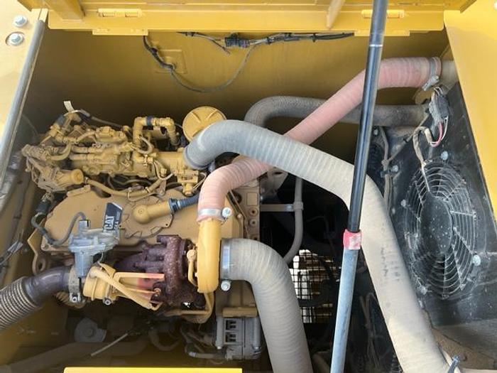 Used 2018 CAT 320 GC / with Hyd Thumb