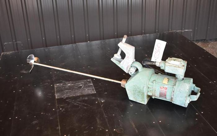 Used USED LIGHTNIN ND-1 CLAMP-ON MIXER, 0.3 HP