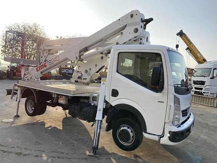 Used 2013 RENAULT MAXITY CON PIATTAFORMA CMC TB 240