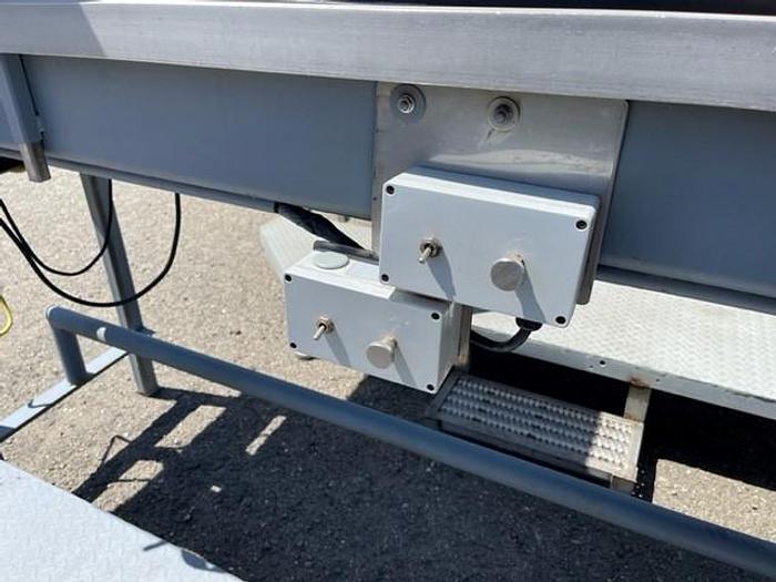 Used Stainless Steel Picking -Sorting Vibratory  Table