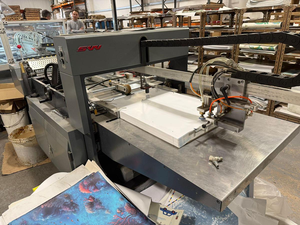 Used Sinwei QFM-600A Automatic Case Making Line