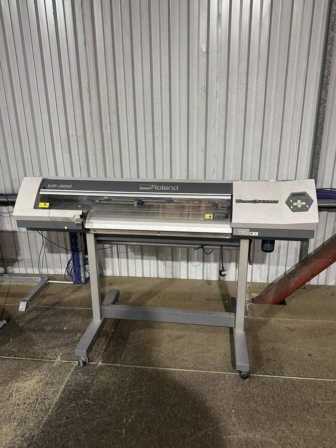Used Roland Versacamm VP-300 (2)