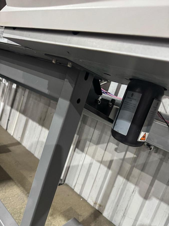 Used Roland Versacamm VP-300 (2)