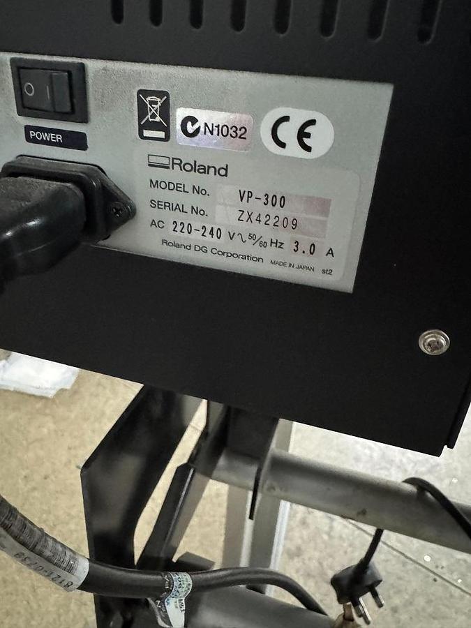 Used Roland Versacamm VP-300 (2)