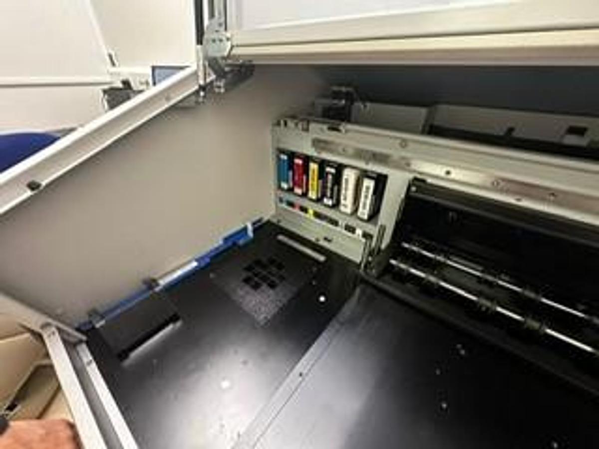 Used Roland LEF2-200 UV Flatbed Printer