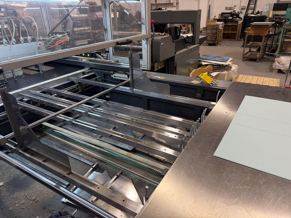 Used Sinwei QFM-600A Automatic Case Making Line