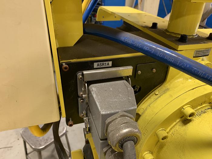 Used HYUNDIA MODEL HX400 400KG X 2573MM H REACH WITH Hi5-N80U CONTROLLER