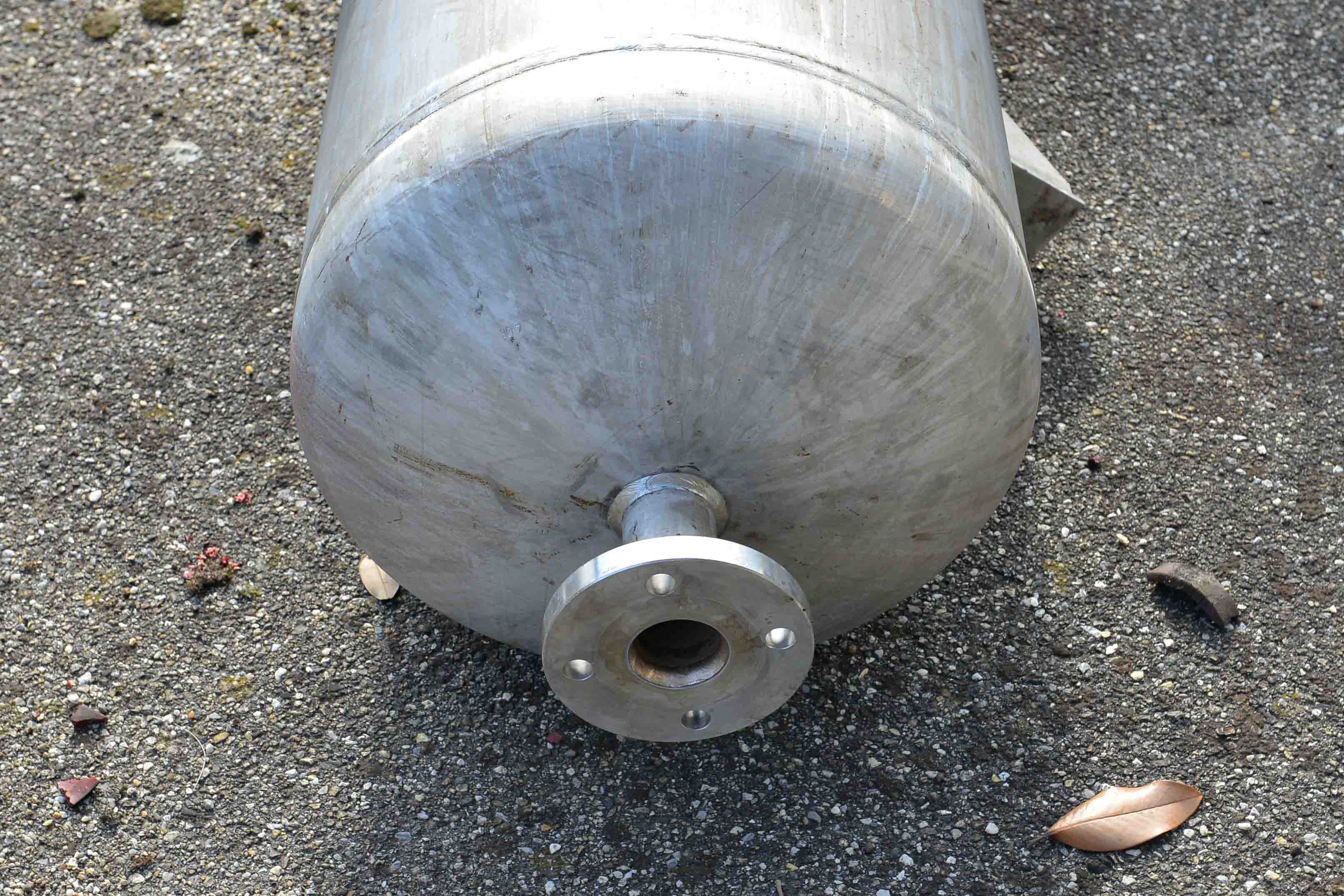 Used Serbatoio verticale da 237 litri