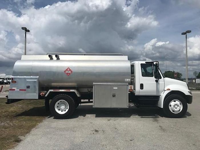Used 2006 International 4300 Fuel Truck - C83458