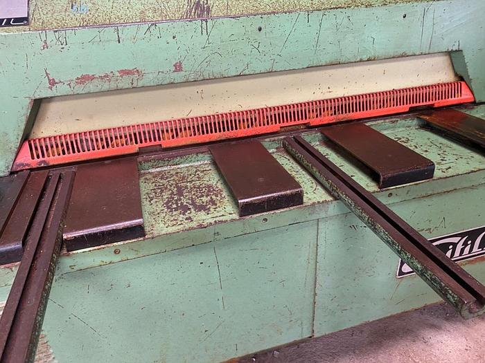 Used 1987 Guifil Mini 315 Mechanical Shears