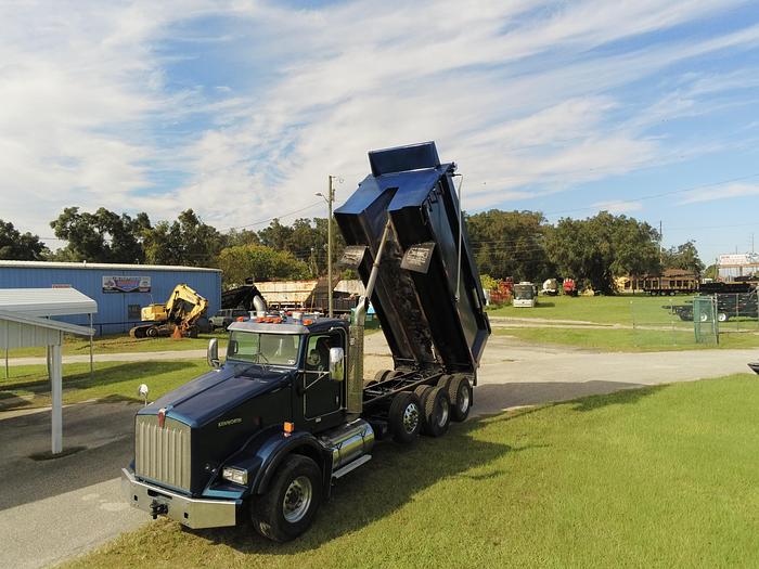 Used 2011 KENWORTH T-800 FACTORY DUMP TRUCK
