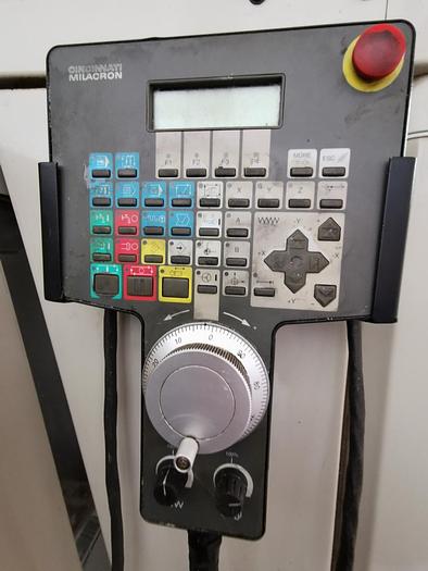 Gebraucht 1998 CNC Bearbeitungszentrum CINCINNATI ARROW 750