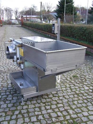 Used Separator for separating meat from bones, bones and tendons, "Baader" 697