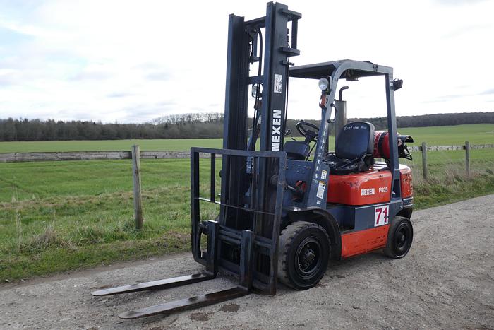 Used 2006 NEXEN FG25