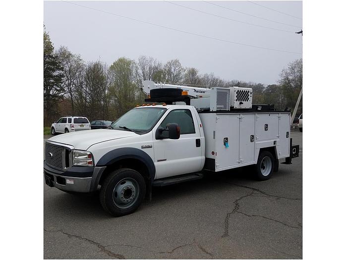 2007 FORD F550 XLT