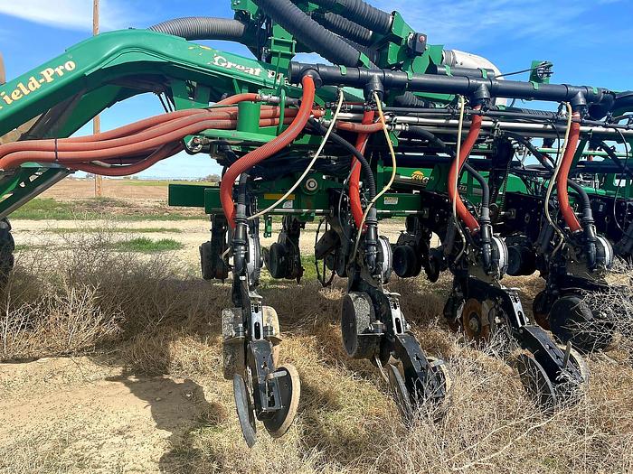 Used 2016 Great Plains YP1625 Corn Planter - 16R30