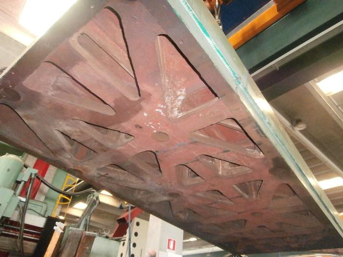 Used CAST IRON ”T” SLOTTED FLOOR PLATE