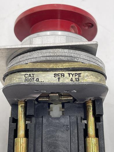 Used Allen-Bradley 800T-D Ser T (Red)